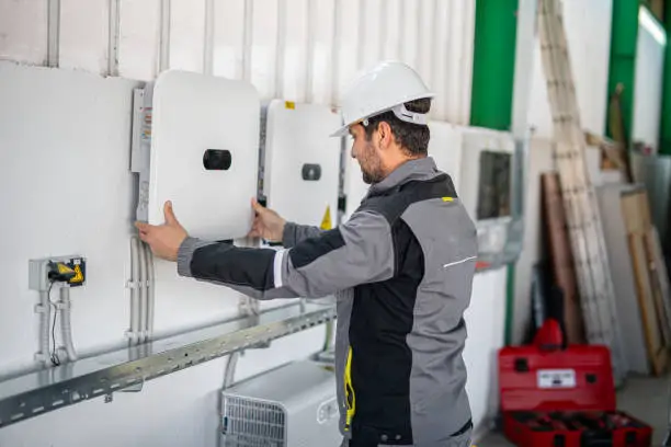 Google Ads 流量红利见顶：弦界String助力新能源储能企业突围海外营销