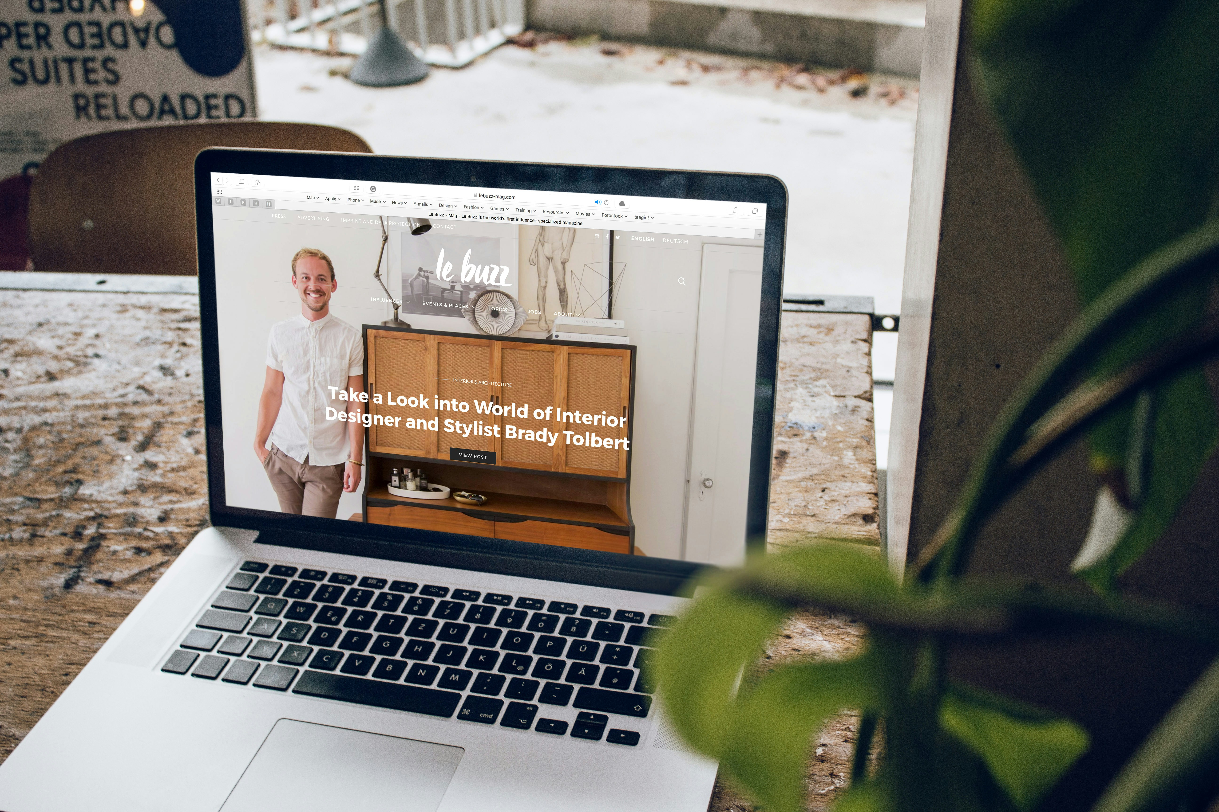 独立站出海建站迷局：Shopify、WP、自建与无头站，到底选哪个？